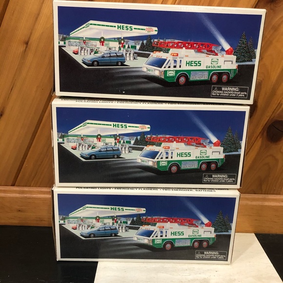1996 Hess Emergency Truck - Picture 1 of 2